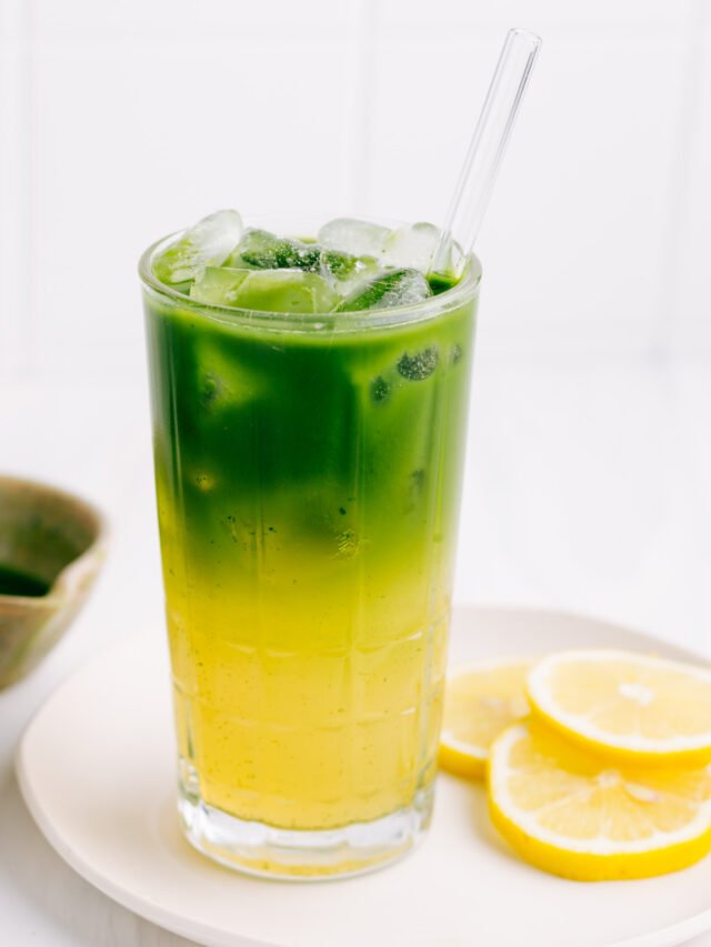 Matcha-Lemonade-Iced-drink-refreshing-3-simple-ingredients-TheGreenCreator-17